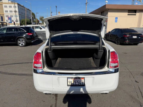 2012 Chrysler 300 Limited