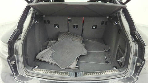 2023 Porsche Macan S