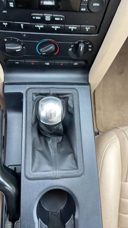 2007 Ford Mustang GT Deluxe