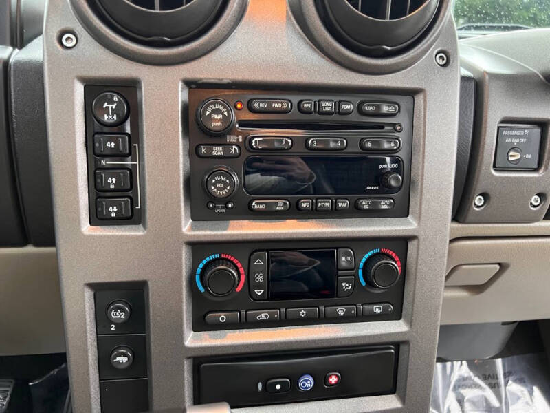 2004 HUMMER H2