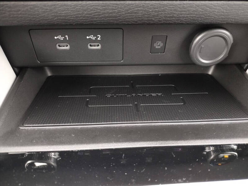 2025 Mitsubishi Outlander SEL