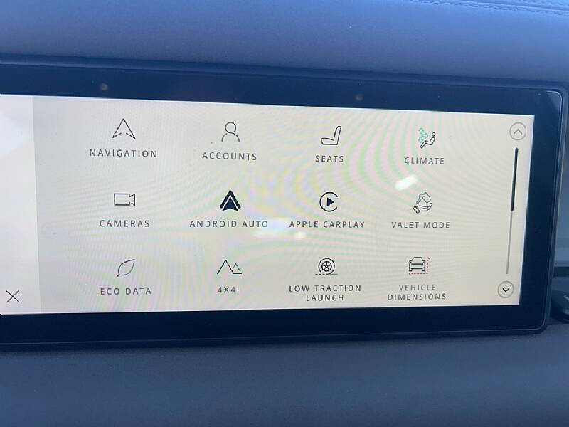 2020 Land Rover Defender 110 SE