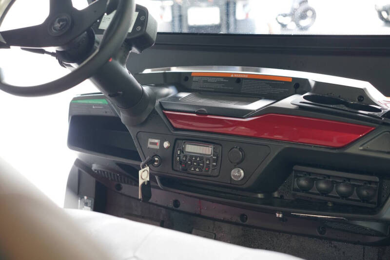 2024 Atlas 6 Seater Lifted Lithium