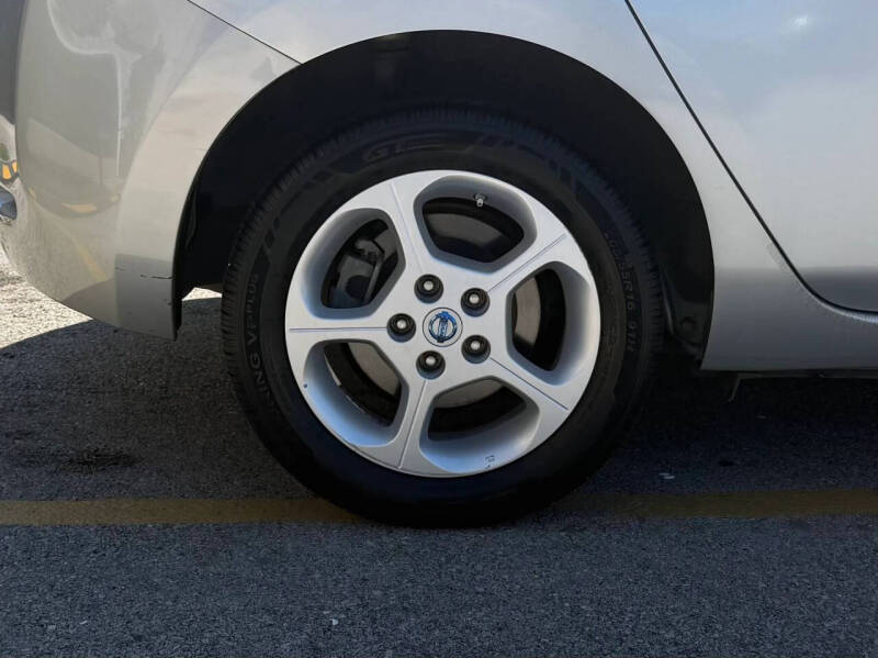 2012 Nissan LEAF