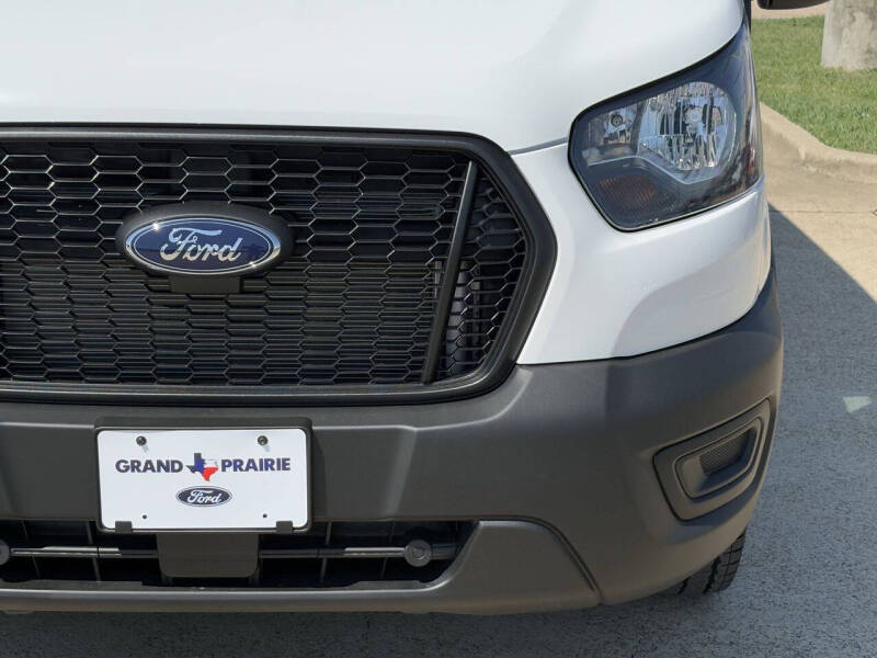 2025 Ford Transit 250