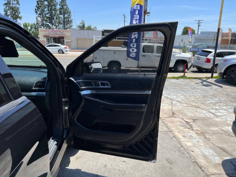 2017 Ford Explorer Sport