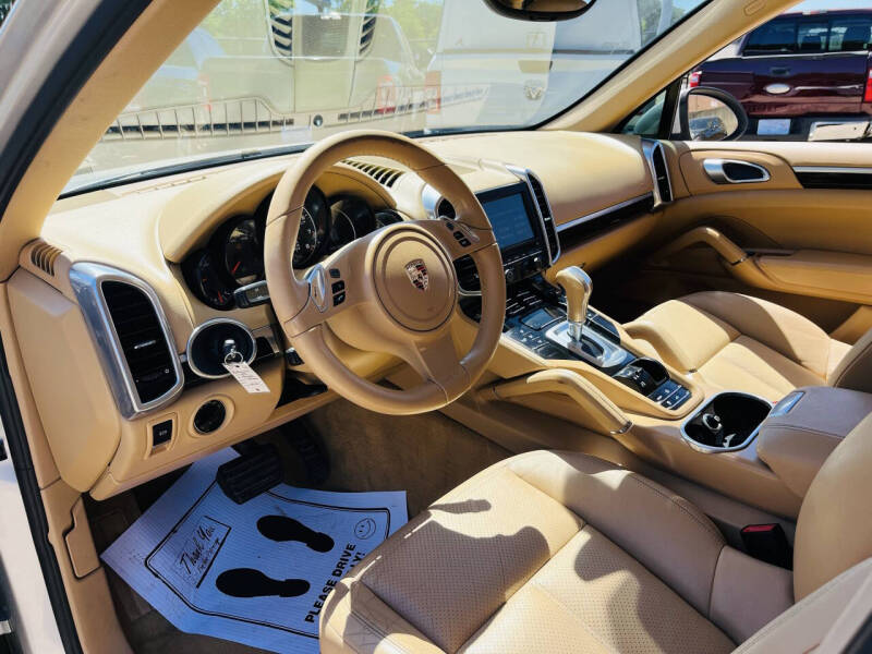 2011 Porsche Cayenne Tiptronic