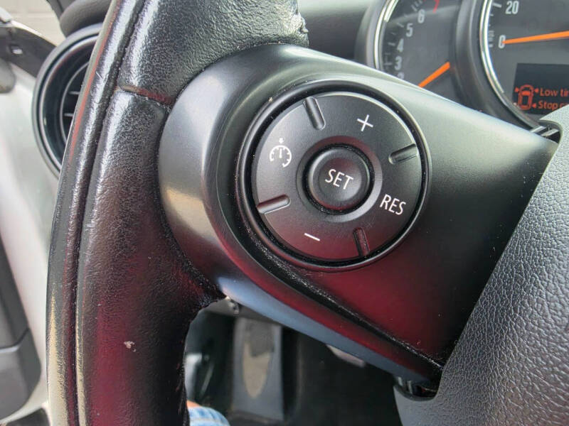 2015 MINI Hardtop 2 Door Cooper