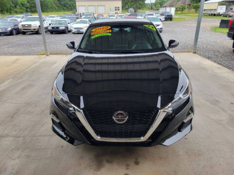 2020 Nissan Altima for sale at Auto Guarantee, LLC in Eunice LA