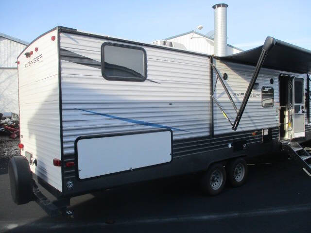 2021 Forest River Avenger 27DBS