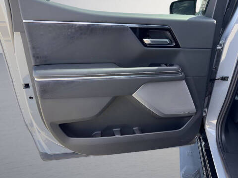 2025 GMC Sierra EV Denali