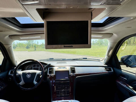 2014 Cadillac Escalade ESV Luxury