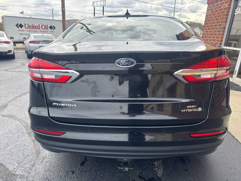 2019 Ford Fusion Hybrid SE