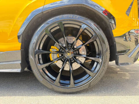 2020 Lamborghini Urus