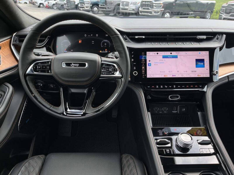2026 Jeep Grand Cherokee Summit