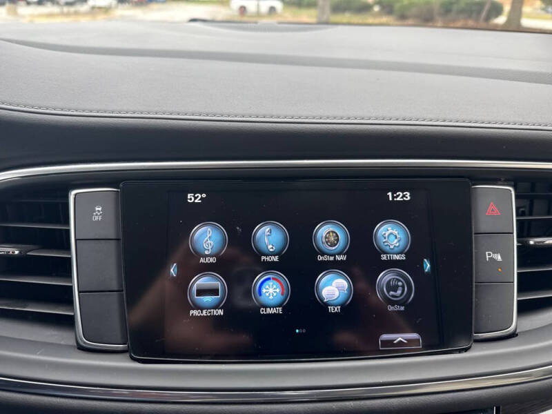 2018 Buick Enclave Essence