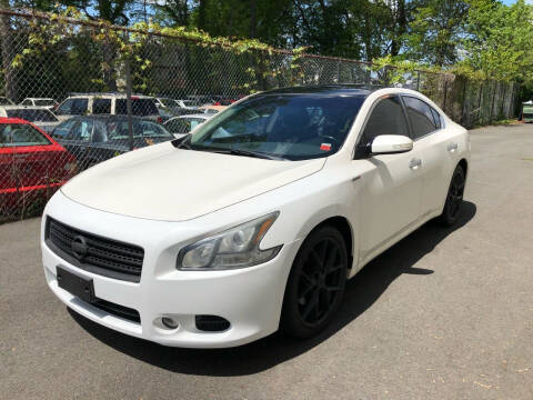 2011 Nissan Maxima for sale at MAGIC AUTO SALES in Little Ferry NJ
