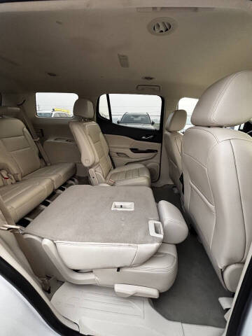 2021 GMC Acadia Denali