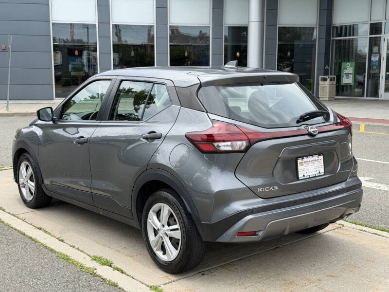 2023 Nissan Kicks S