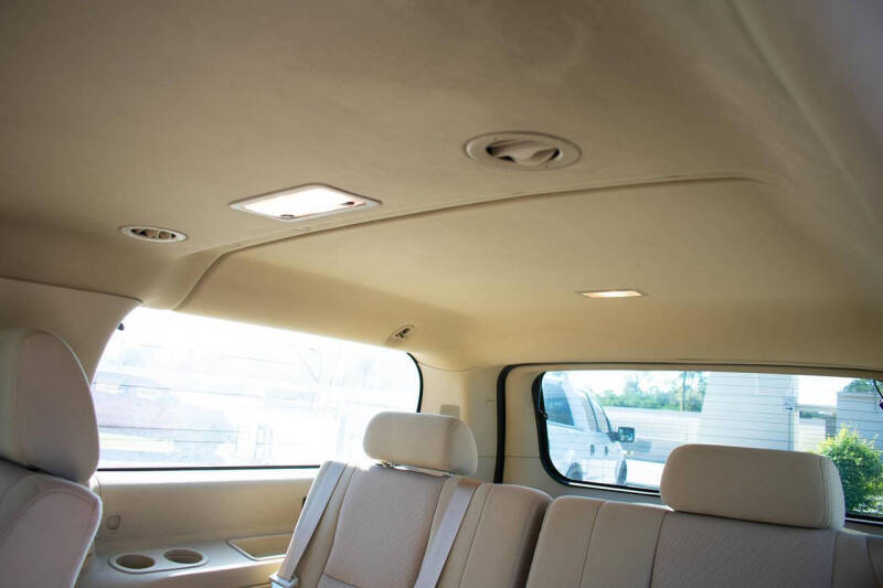 2012 Chevrolet Suburban LS