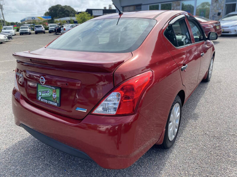 2015 Nissan Versa 1.6 S Plus