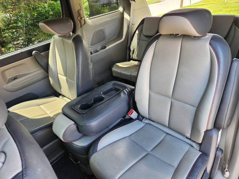 2017 Kia Sedona LX