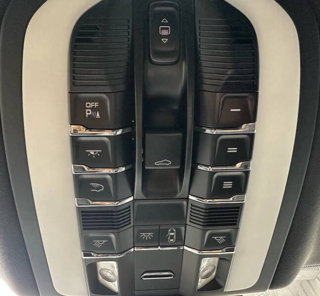 2017 Porsche Macan GTS