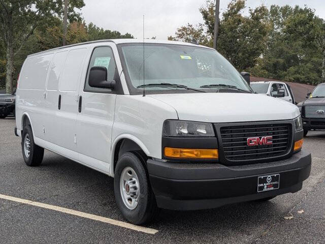 2025 GMC Savana 2500
