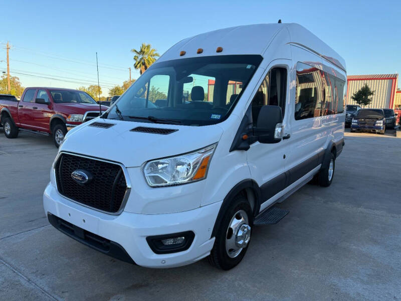 2022 Ford Transit Passenger Van XLT's photo