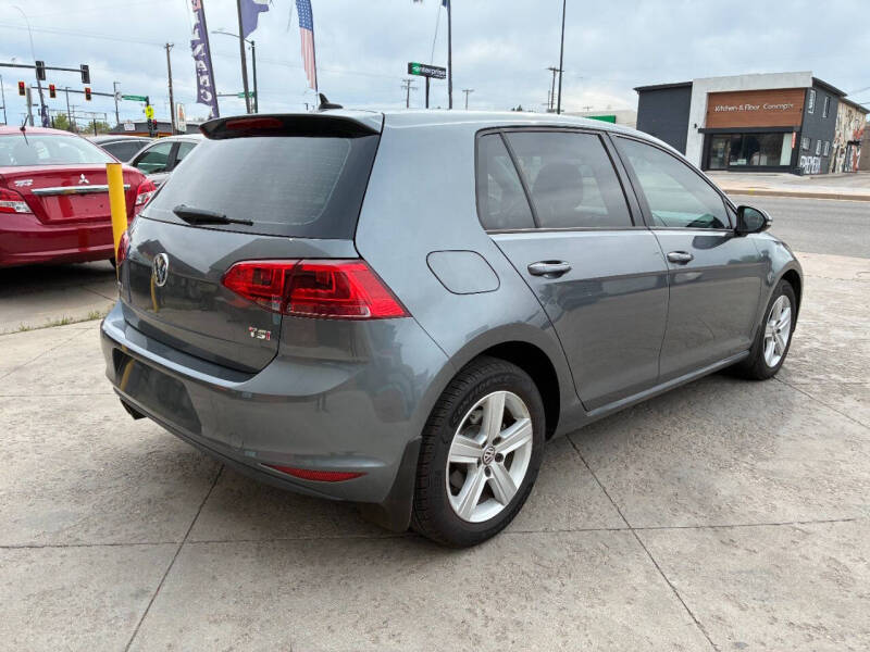 2017 Volkswagen Golf TSI S