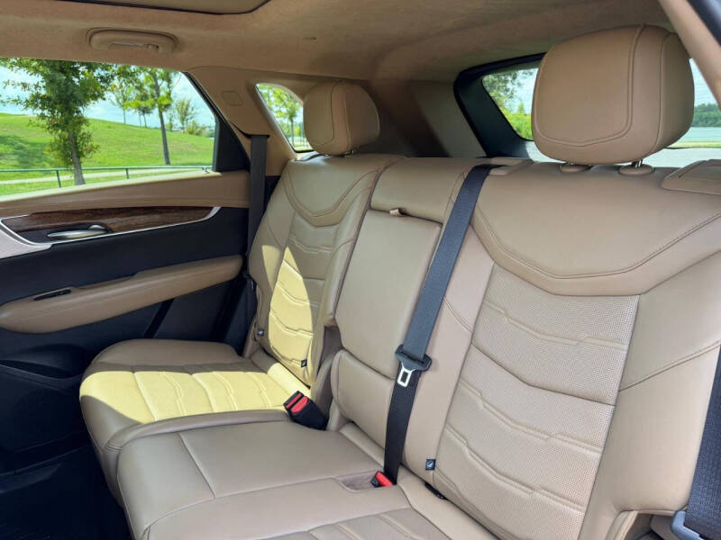 2020 Cadillac XT5 Premium Luxury