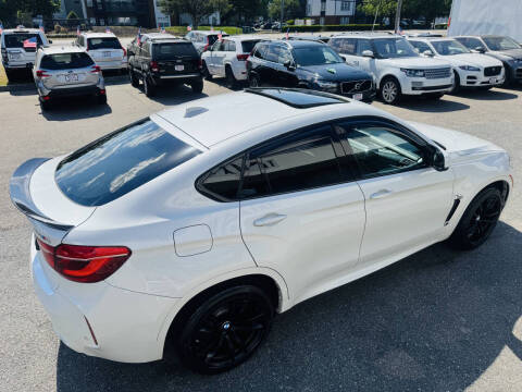 2015 BMW X6 M