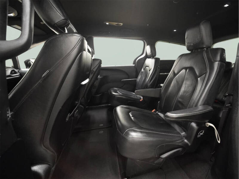 2018 Chrysler Pacifica Touring L Plus
