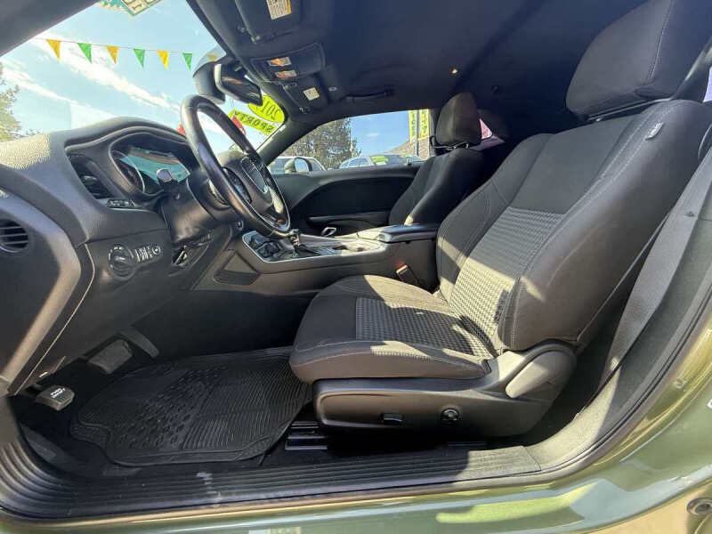 2019 Dodge Challenger SXT