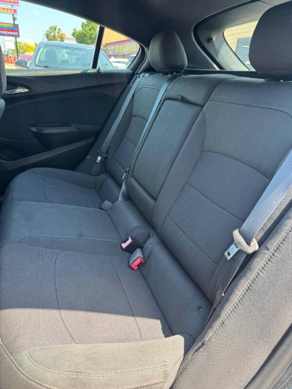 2017 Chevrolet Cruze LT Auto