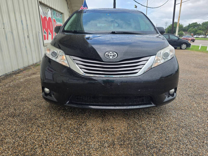 2015 Toyota Sienna