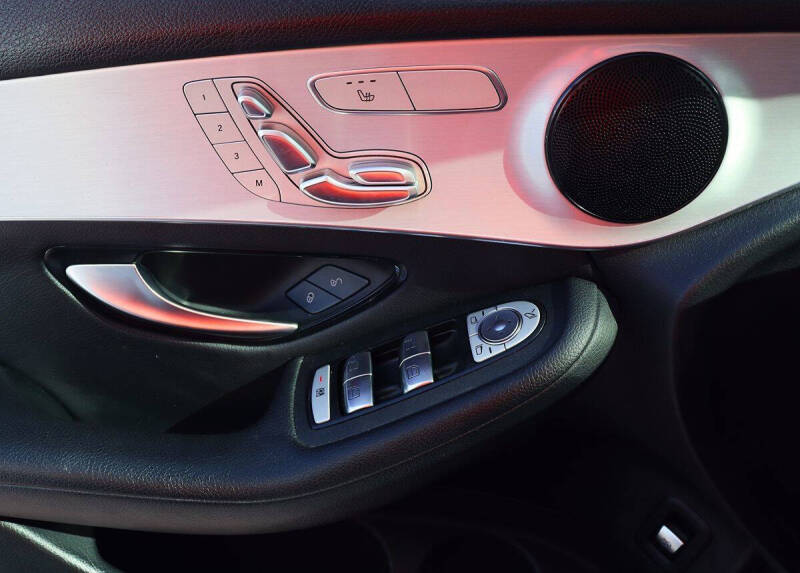 2021 Mercedes-Benz GLC GLC 300