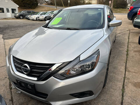 2018 Nissan Altima for sale at Motley's Auto World in Danville VA
