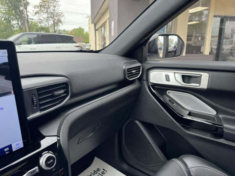 2023 Ford Explorer ST