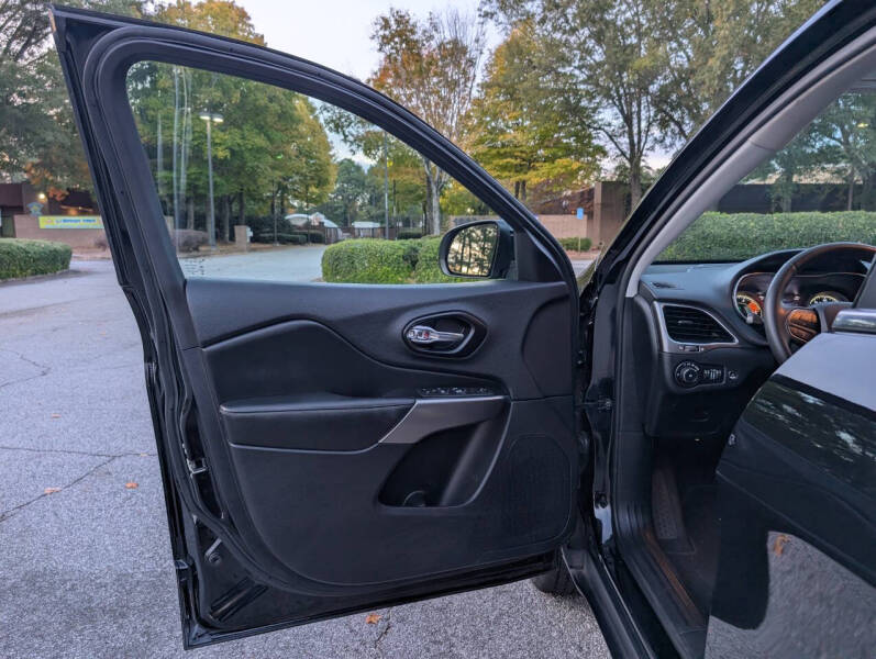 2022 Jeep Cherokee Latitude Lux