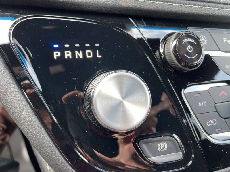 2027 Chrysler Pacifica Limited