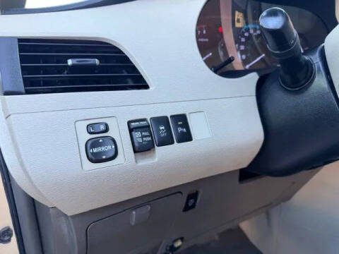 2011 Toyota Sienna