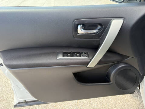 2011 Nissan Rogue SV