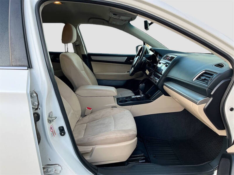 2017 Subaru Outback 2.5i Premium