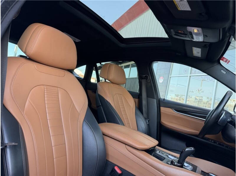 2017 BMW X6 xDrive50i