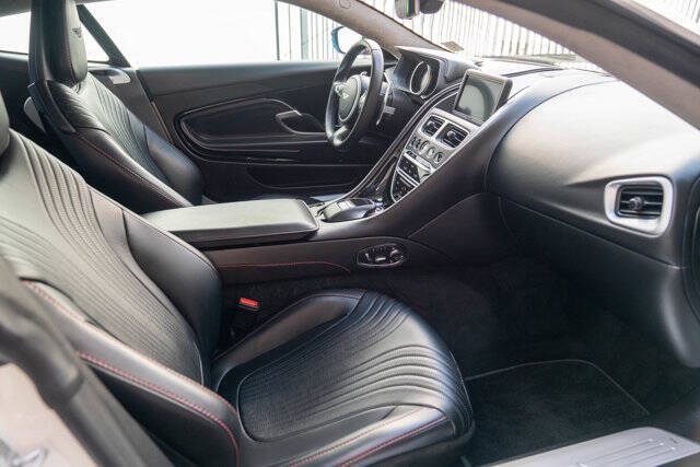 2019 Aston Martin DB11 V8