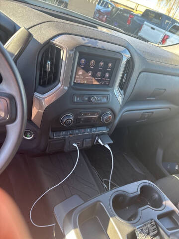 2023 Chevrolet Silverado 1500 Custom