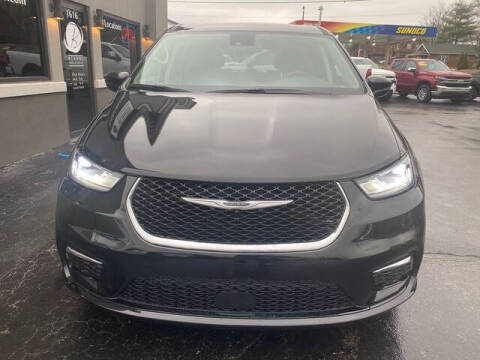 2024 Chrysler Pacifica Touring L