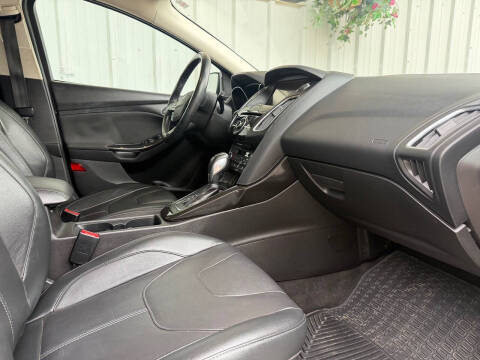 2017 Ford Focus Titanium