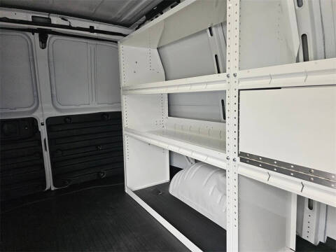 2025 Chevrolet Express 2500